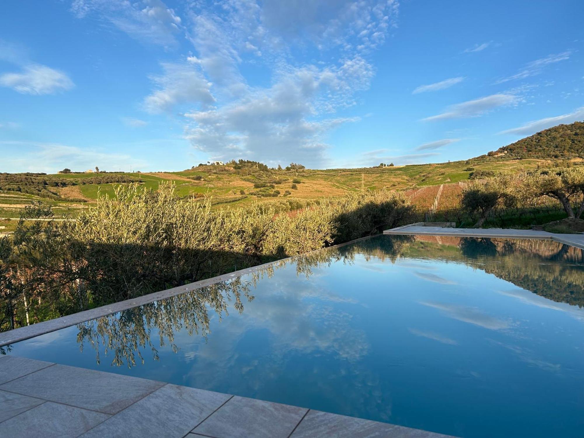 Chalet Tenuta Lacco Furnari Exteriér fotografie